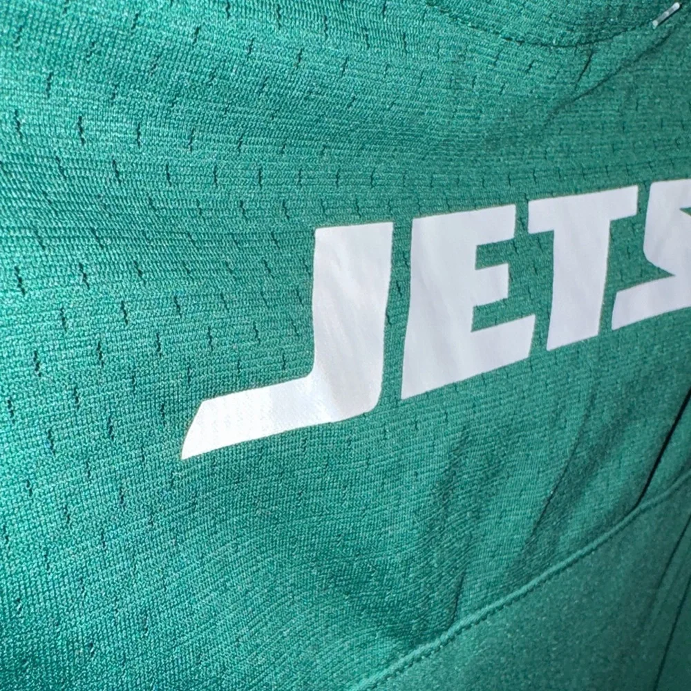 NFL New York Jets- NWOT Green Youth Jersey Shirt Size 18-20
